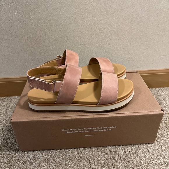 Nisolo Flatform Sandals (New) - Picture 6 of 9